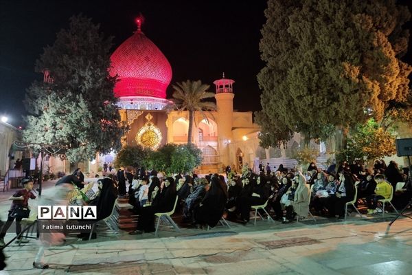 آیین سیاه‌پوشان و تربت‌خوران در حرم مطهر حضرت علی بن حمزه(ع)
