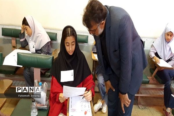 بازدید مسئولان آموزش و پرورش ناحیه ۷ از محل آزمون ورودی مدارس هیات امنایی مصلی نژاد