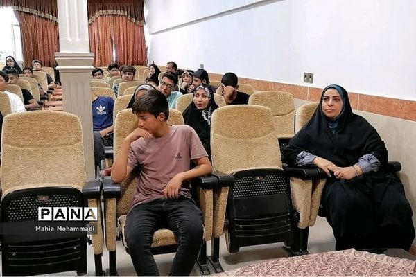 برگزاری همایش هدایت تحصیلی ویژه دانش‌آموزان پایه‌ نهم در شهرستان پیشوا