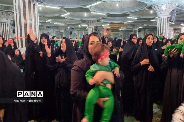 برگزاری همایش شیرخوارگان حسینی در مصلی امام خمینی (ره)  شهرکرد