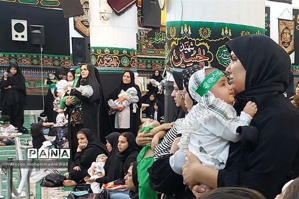 اجتماع شیرخوارگان حسینی در مصلی نماز جمعه شهرستان‌قرچک