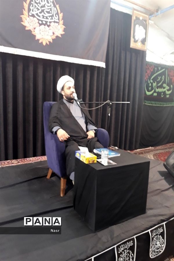 برگزاری همایش شیرخوارگان حسینی در مهدیه رباط اصفهان