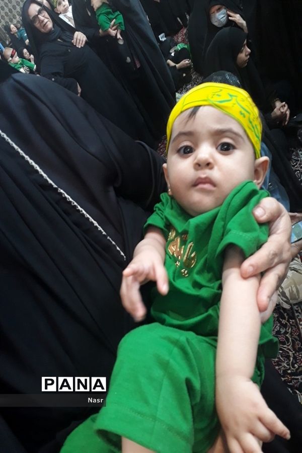 برگزاری همایش شیرخوارگان حسینی در مهدیه رباط اصفهان
