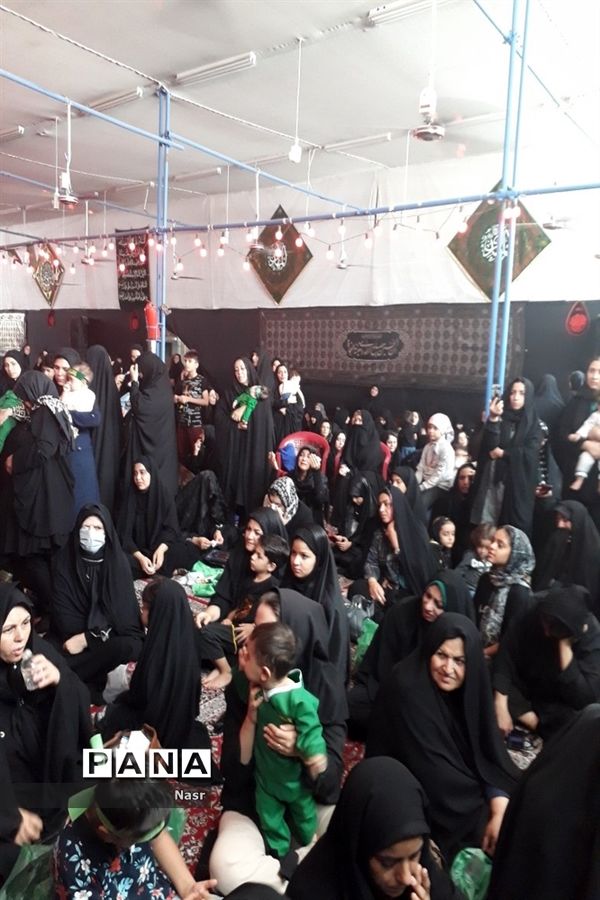 برگزاری همایش شیرخوارگان حسینی در مهدیه رباط اصفهان