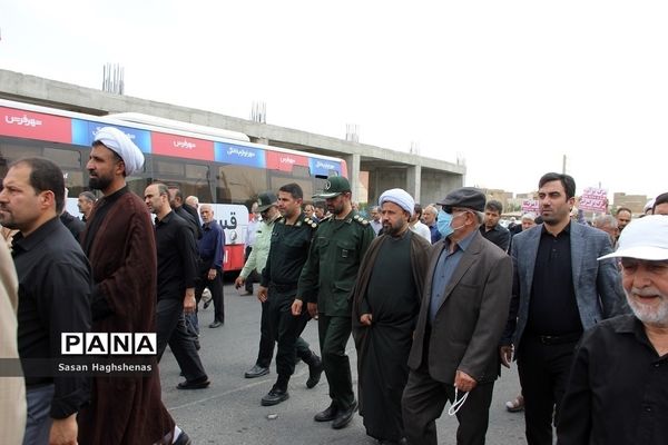 راهپیمایی مردم اسلامشهر در محکومیت اهانت ‌به قرآن‌کریم