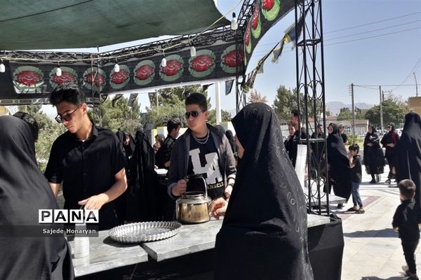 اجتماع شیرخوارگان حسینی در آرامگاه شهید مدرس (ره) کاشمر