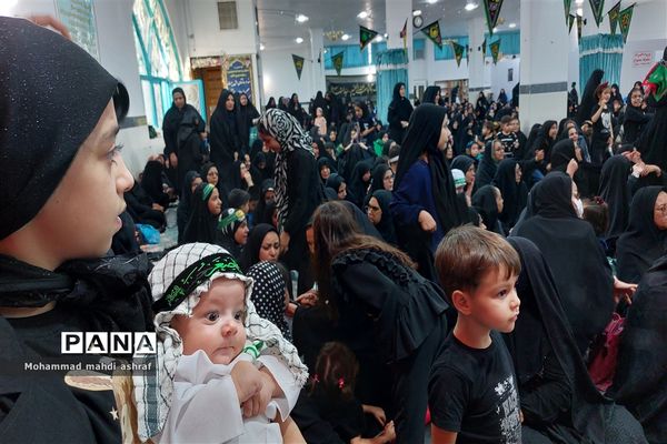 همایش شیرخوارگان حسینی در شهر‌های نایین و بافران
