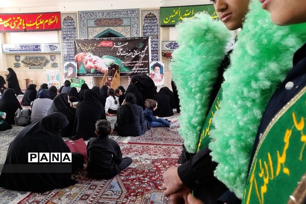 برگزاری همایش شیرخوارگان حسینی در شهرستان فریدونشهر