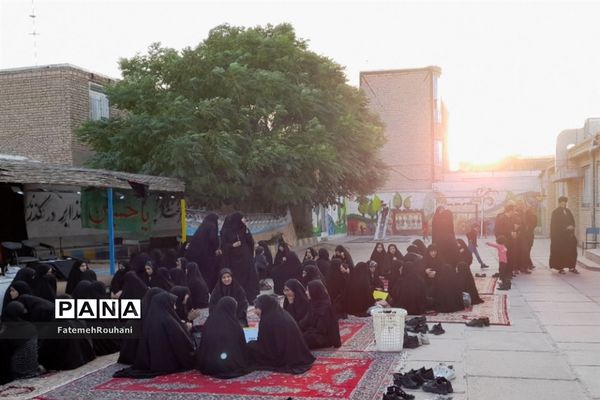حضور کارکنان اداره آموزش‌و‌پرورش در هیات دختران حاج قاسم شهرستان خلیل‌آباد