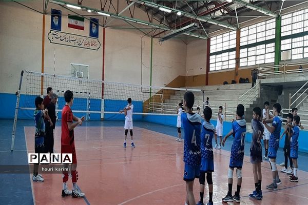 شیروان میزبان انتخابی والیبال استانی پسران مقطع ابتدایی