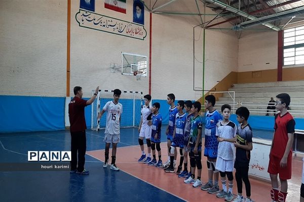 شیروان میزبان انتخابی والیبال استانی پسران مقطع ابتدایی