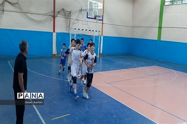 شیروان میزبان انتخابی والیبال استانی پسران مقطع ابتدایی