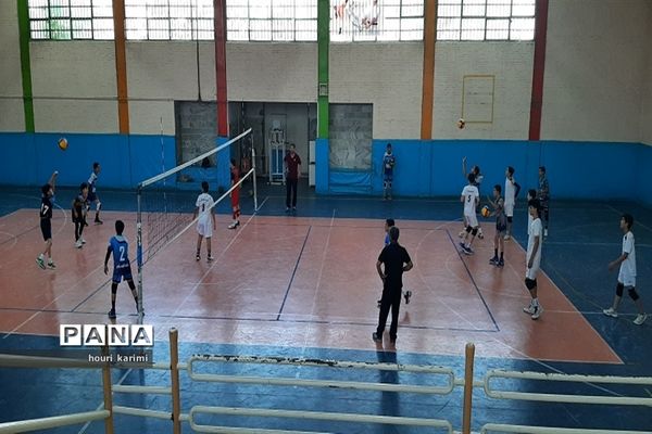 شیروان میزبان انتخابی والیبال استانی پسران مقطع ابتدایی