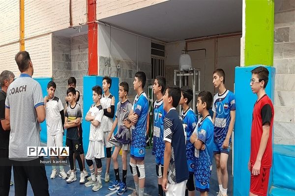 شیروان میزبان انتخابی والیبال استانی پسران مقطع ابتدایی
