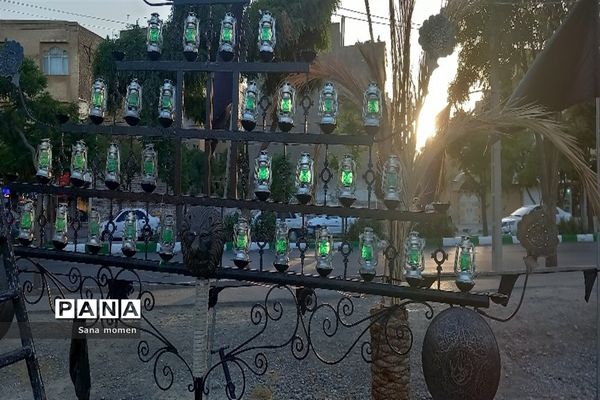 پذیرایی از عاشقان اباعبدالله الحسین(ع) در موکب‌های مشهد مقدس