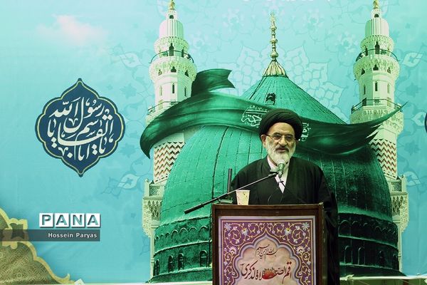 مجلس عزاداری حضرت اباعبدالله الحسین(ع) و قرائت زیارت عاشورا در وزارت آموزش و پرورش