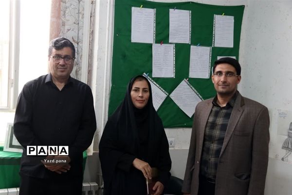 برپایی اولین نمایشگاه آثار هنری و فرهنگی آموزش‌دهندگان و سوادآموزان در یزد