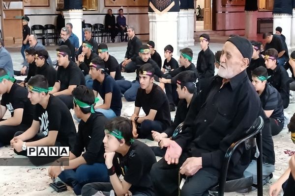 ‌سوگواره دانش‌آموزی احلی من العسل در حسینیه اعظم زنجان