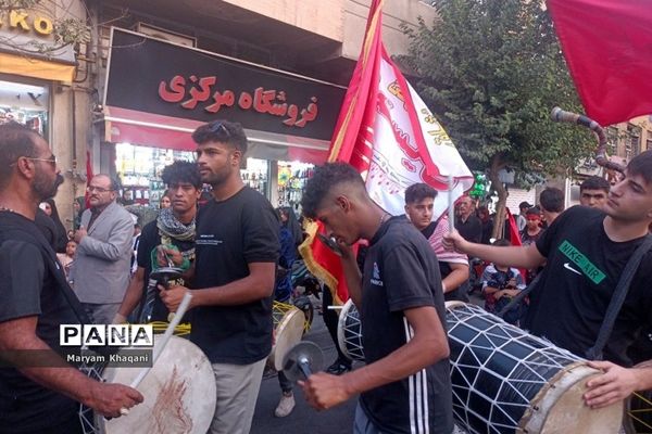 راهپیمایی دانش آموزان دهه هشتادی و دهه نودی ناحیه 3 شیراز در اعتراض به هتک حرمت قرآن کریم