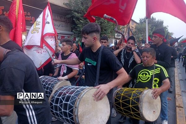 راهپیمایی دانش آموزان دهه هشتادی و دهه نودی ناحیه 3 شیراز در اعتراض به هتک حرمت قرآن کریم