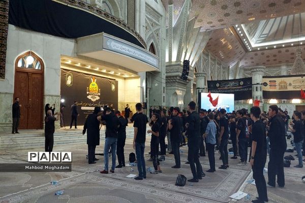 حضور دانش‌آموزان متوسطه اول منطقه ۱۳ در سوگواره احلی من العسل