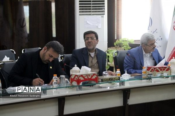 جلسه ستاد صیانت و کمیته عفاف و حجاب اداره‌کل آموزش و پرورش استان بوشهر