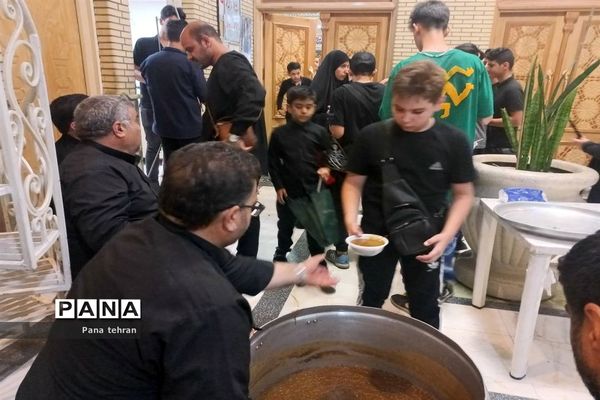 برپایی هیات عزاداری نوجوانان عاشورایی در منطقه ۱۱