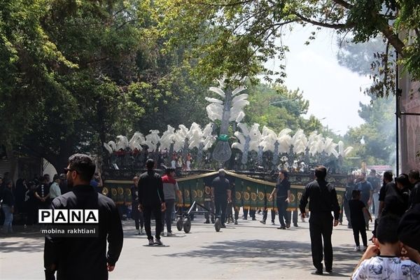 تاسوعا با عاشقان حسینی در بجنورد