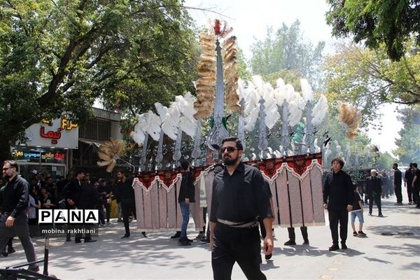 تاسوعا با عاشقان حسینی در بجنورد