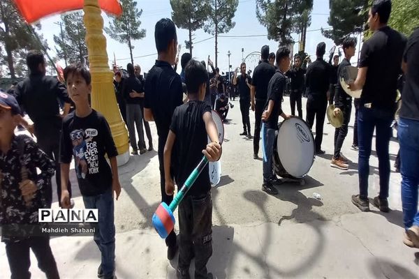 حضور  هیات مذهبی در امامزاده سید محمد(ع) کاشمر