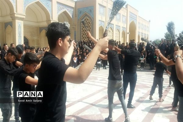 عزاداری تاسوعای حسینی در آرامگاه شهید مدرس کاشمر