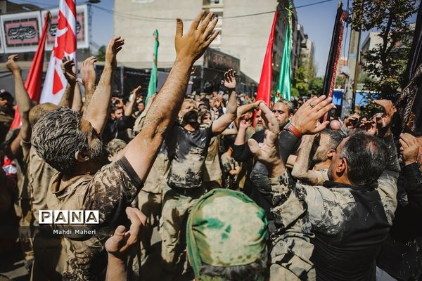 آیین سنتی «گِل مالی» لرستانی‌‎های مقیم تهران