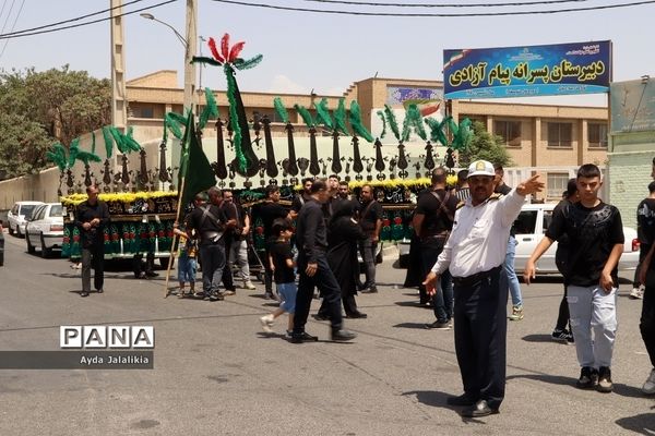 شور حسینی مردم اسلامشهر در روز عاشورا