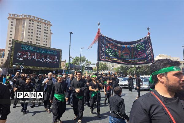 مراسم عاشورا حسینی و شام غریبان