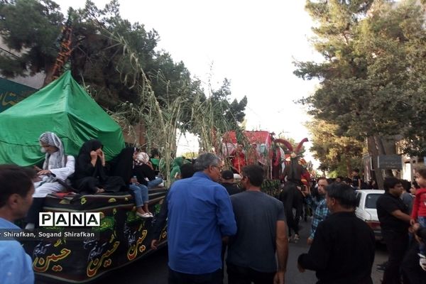 حرکت کاروان نمادین بنی اسد در شهرستان کاشمر