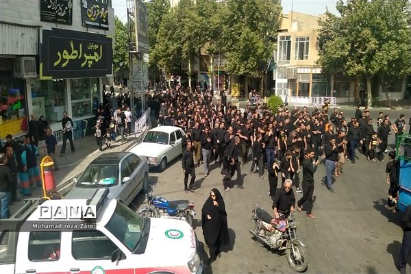 مراسم روز عاشورای حسینی در کاشمر