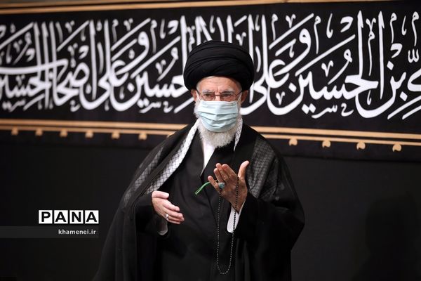 عزاداری شب تاسوعا با حضور رهبر انقلاب