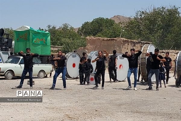 مراسم عزاداری و زنجیر‌زنی روز عاشورا در بوانات