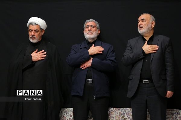عزاداری شب عاشورای حسینی با حضور رهبر معظم انقلاب