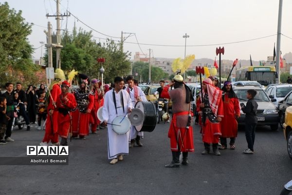 حرکت کاروان اسرا با عنوان «قافله غریبان نینوا» در جمکران