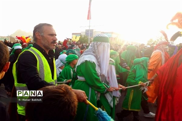 حرکت کاروان اسرا با عنوان «قافله غریبان نینوا» در جمکران