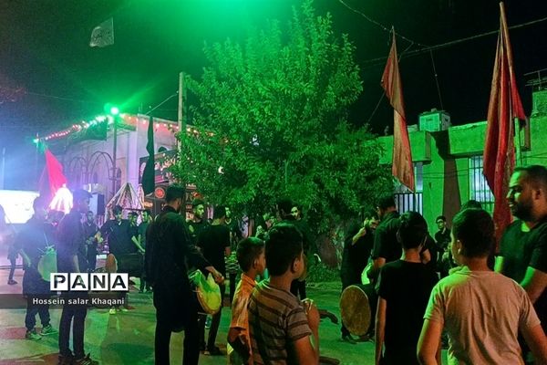 مراسم عزاداری شب شام غریبان در هیات محبین حضرت ابولفضل (ع) در شیراز