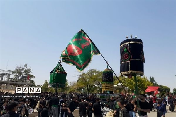 سوگواری ایام عزاداری حسین (ع) در قادرآباد فارس