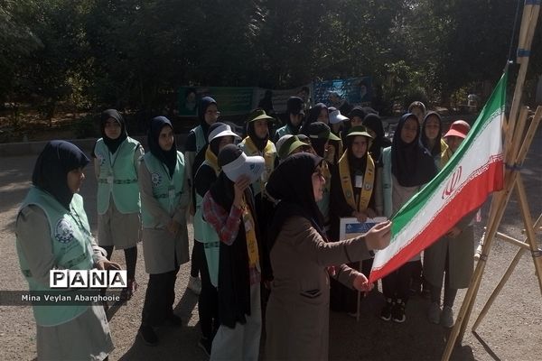 برگزاری کارگاه آموزش هویت تشکیلاتی سازمان دانش‌آموزی در اولین روز اردوهای استانی یاورمربیان