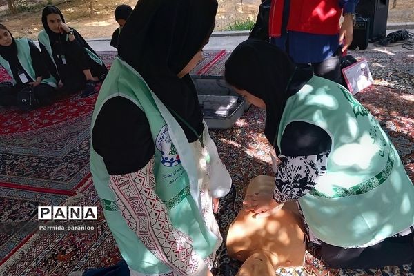 برگزاری کارگاه آموزشی امداد و نجات و هلال احمر در اردوی استانی یاور مربیان