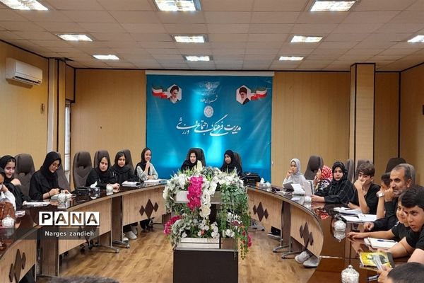 برگزاری کارگاه علمی فن بیان ویژه دانش‌آموزان در ملارد