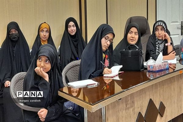 برگزاری کارگاه علمی فن بیان ویژه دانش‌آموزان در ملارد