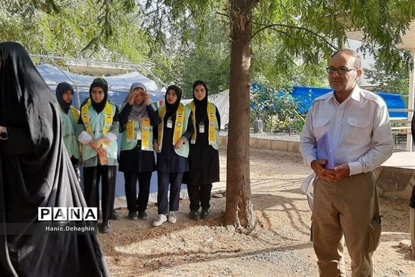 بازدید مسئولان از چادرهای اردوی یاور‌مربیان شهرستان‌های استان تهران