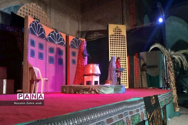 اجرای نمایش شیدای‌ زمان به‌مناسبت ماه محرم در مسجد جامع ورامین