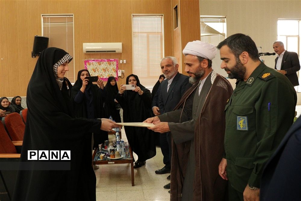 رویداد ملی چفیه‌های بهشتی در مدارس غیردولتی شهرستان امیدیه